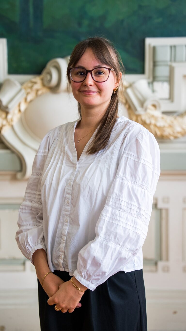 Portrait professionnel d'un étudiant du Master Contrats, Distribution, Concurrence de Lyon 3 – ALTAB Studio, photographe à Lyon